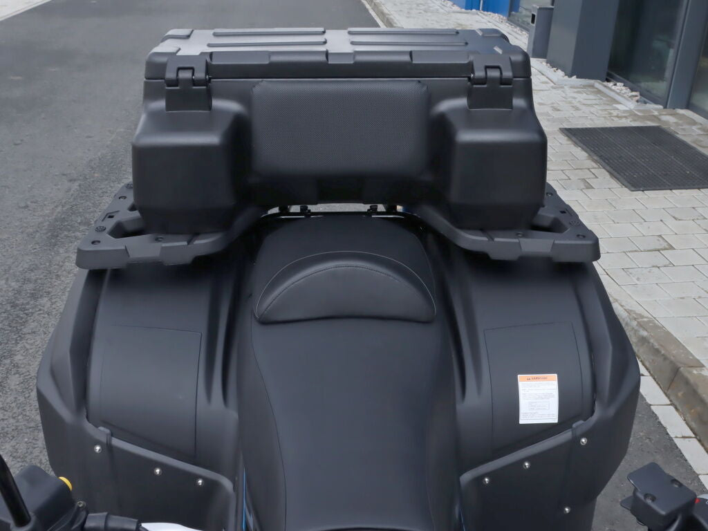 Cutie ATV Universală SHARK 8015 81L cu Spătar – Cutie Portbagaj Spate Impermeabilă pentru Can-Am, CFMOTO, Segway, Polaris, Linhai și alte ATV-uri – imagine 2