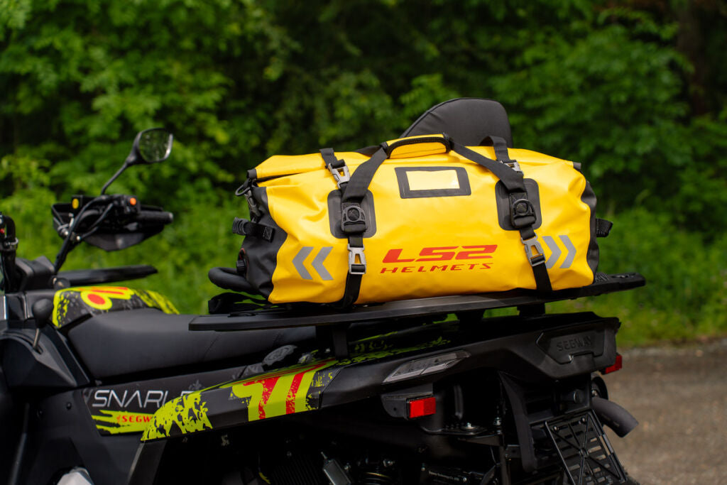 Geantă Impermeabilă 65L PVC pentru ATV, UTV și Motocicletă – Bagaj Waterproof – imagine 3