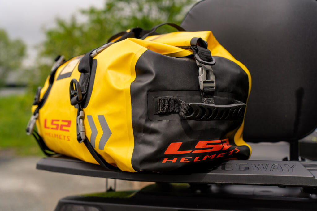 Geantă Impermeabilă 65L PVC pentru ATV, UTV și Motocicletă – Bagaj Waterproof – imagine 5